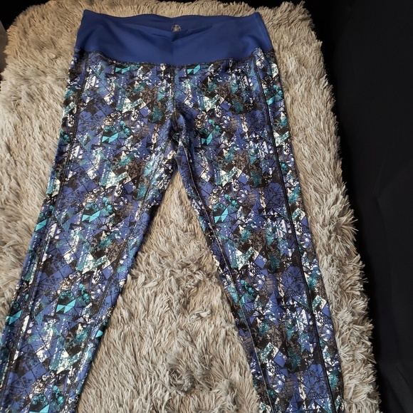 Gaiam blue geometric leggings - Picture 2 of 6